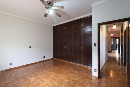 Casa para alugar com 262m², 5 quartos e 5 vagas Casa para alugar com 262m², 5 quartos e 5 vagasSuíte
