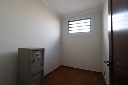 Casa para alugar com 262m², 5 quartos e 5 vagas Casa para alugar com 262m², 5 quartos e 5 vagasQuarto 3