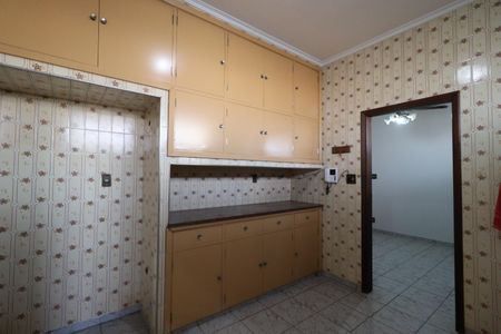 Casa para alugar com 262m², 5 quartos e 5 vagas Casa para alugar com 262m², 5 quartos e 5 vagasCozinha