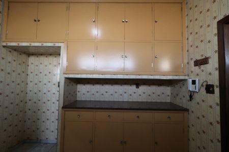Casa para alugar com 262m², 5 quartos e 5 vagas Casa para alugar com 262m², 5 quartos e 5 vagasCozinha