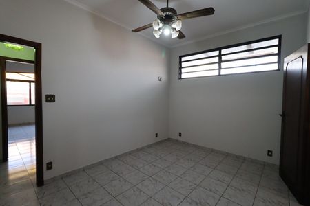 Casa para alugar com 262m², 5 quartos e 5 vagas Casa para alugar com 262m², 5 quartos e 5 vagasSala de Jantar