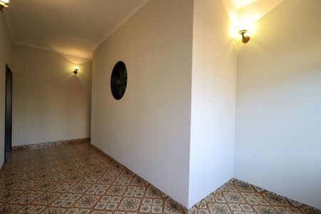Casa para alugar com 262m², 5 quartos e 5 vagas Casa para alugar com 262m², 5 quartos e 5 vagasHall de entrada