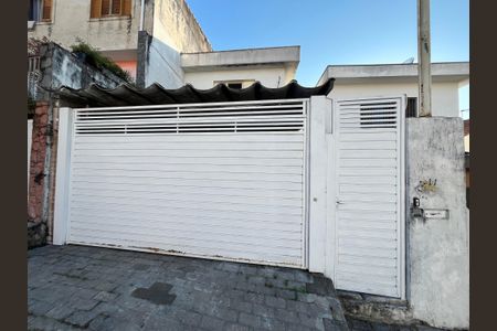 Casa à venda com 130m², 3 quartos e 2 vagasFachada