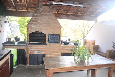 Casa à venda com 250m², 4 quartos e 4 vagasEspaço Gourmet