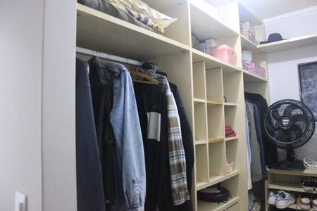Casa à venda com 250m², 4 quartos e 4 vagasCloset da suíte 1