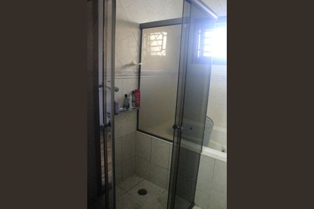 Casa à venda com 250m², 4 quartos e 4 vagasBanheiro da Suíte 1