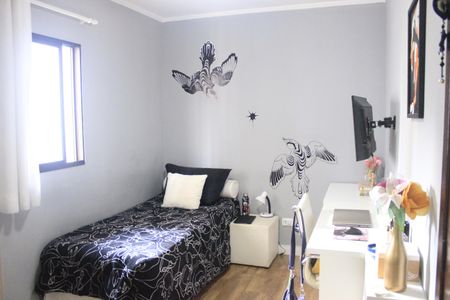 Casa à venda com 250m², 4 quartos e 4 vagasSuíte 2