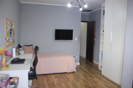 Casa à venda com 250m², 4 quartos e 4 vagasSuíte 3