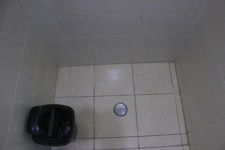 Casa à venda com 250m², 4 quartos e 4 vagasBanheiro da área de serviço