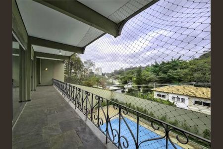 Casa à venda com 900m², 5 quartos e 4 vagas