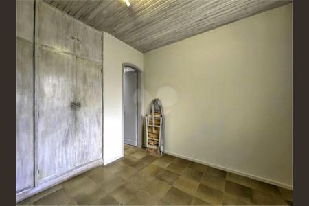 Casa à venda com 900m², 5 quartos e 4 vagas