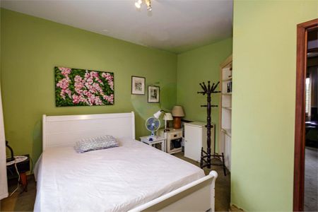 Casa de condomínio à venda com 340m², 4 quartos e 5 vagas