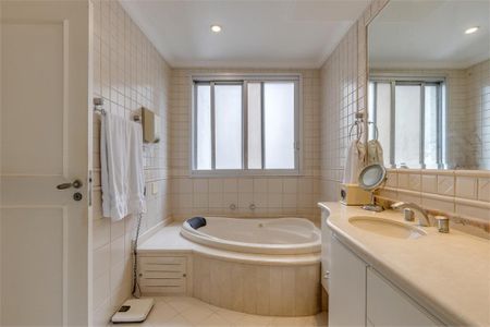 Apartamento à venda com 411m², 4 quartos e 3 vagas