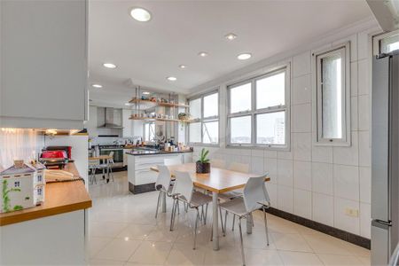 Apartamento à venda com 411m², 4 quartos e 3 vagas