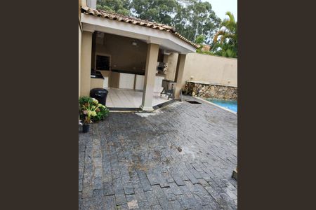 Casa à venda com 320m², 4 quartos e 3 vagas