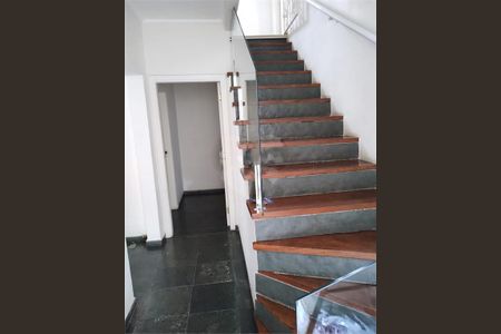 Casa à venda com 320m², 4 quartos e 3 vagas