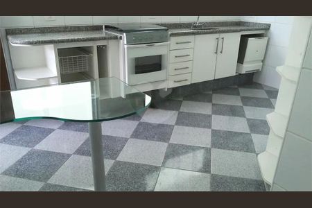 Casa à venda com 400m², 4 quartos e 8 vagas