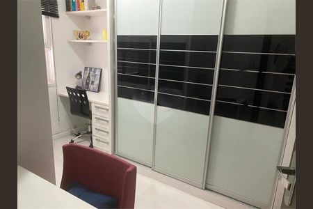 Casa de condomínio à venda com 150m², 3 quartos e 2 vagas