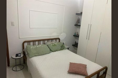 Casa de condomínio à venda com 150m², 3 quartos e 2 vagas