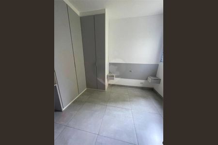 Apartamento à venda com 26m², 1 quarto e sem vaga