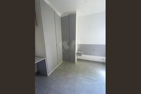 Apartamento à venda com 26m², 1 quarto e sem vaga