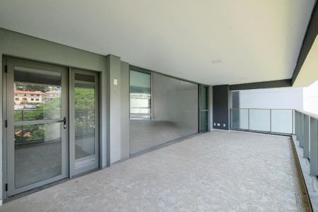 Apartamento à venda com 203m², 4 quartos e 3 vagas