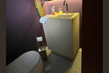 Casa de condomínio à venda com 90m², 2 quartos e 2 vagas Casa de condomínio à venda com 90m², 2 quartos e 2 vagasLavabo