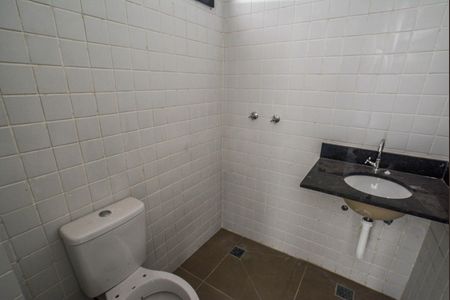 Apartamento à venda com 37m², 2 quartos e 1 vaga Apartamento à venda com 37m², 2 quartos e 1 vagaBanheiro