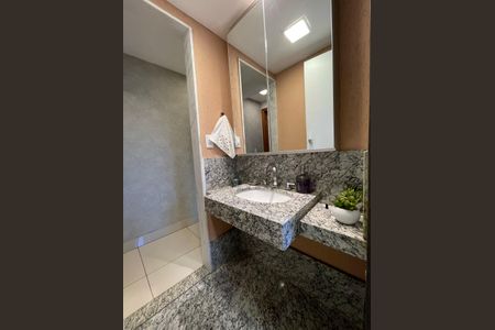 Apartamento à venda com 102m², 3 quartos e 2 vagasBanheiro Social