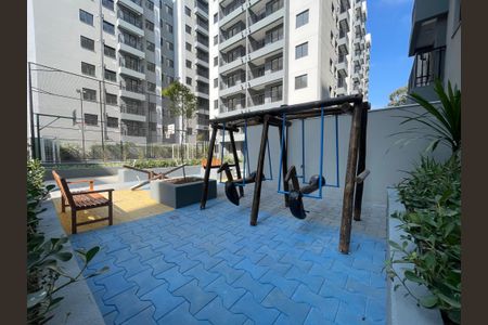 Apartamento à venda com 42m², 2 quartos e sem vagaÁrea comum - Playground
