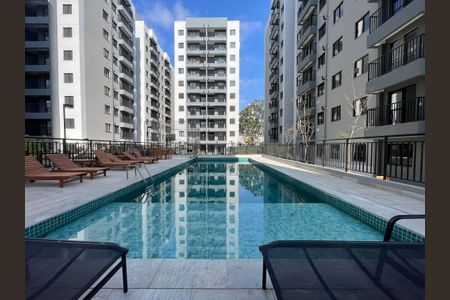 Apartamento à venda com 42m², 2 quartos e sem vagaÁrea comum - Piscina