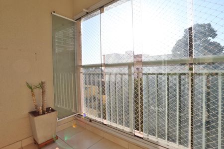 Apartamento à venda com 68m², 3 quartos e 1 vaga Apartamento à venda com 68m², 3 quartos e 1 vagaSacada
