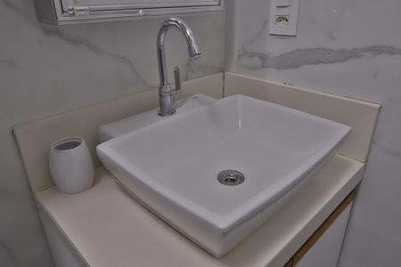 Apartamento à venda com 68m², 3 quartos e 1 vaga Apartamento à venda com 68m², 3 quartos e 1 vagaBanheiro da Suíte