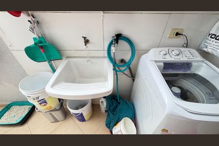 Apartamento à venda com 45m², 2 quartos e 1 vaga Apartamento à venda com 45m², 2 quartos e 1 vagaÁrea de Serviço