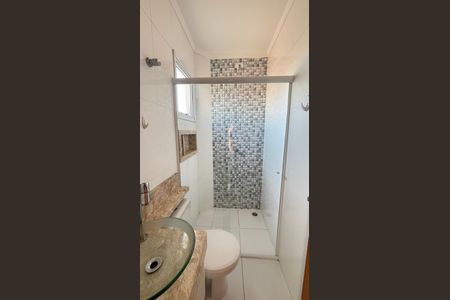 Apartamento à venda com 100m², 2 quartos e 2 vagas Apartamento à venda com 100m², 2 quartos e 2 vagasBanheiro da Suíte