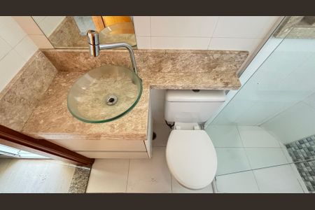 Apartamento à venda com 100m², 2 quartos e 2 vagas Apartamento à venda com 100m², 2 quartos e 2 vagasBanheiro da Suíte