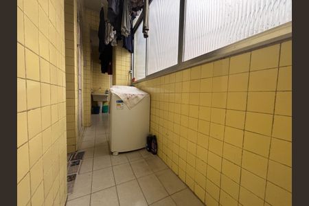 Apartamento à venda com 170m², 3 quartos e sem vaga Apartamento à venda com 170m², 3 quartos e sem vagaÁrea de serviço