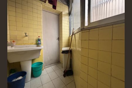 Apartamento à venda com 170m², 3 quartos e sem vaga Apartamento à venda com 170m², 3 quartos e sem vagaÁrea de serviço