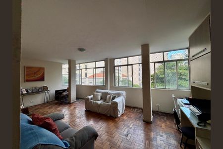 Apartamento à venda com 170m², 3 quartos e sem vaga Apartamento à venda com 170m², 3 quartos e sem vagaSala
