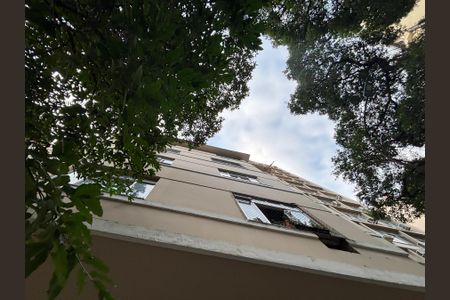 Apartamento à venda com 170m², 3 quartos e sem vaga Apartamento à venda com 170m², 3 quartos e sem vagaFachada