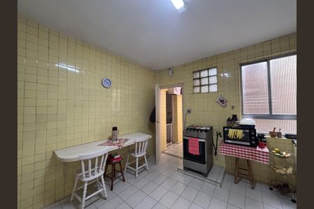 Apartamento à venda com 170m², 3 quartos e sem vaga Apartamento à venda com 170m², 3 quartos e sem vagaCozinha