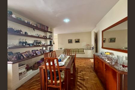 Apartamento à venda com 170m², 3 quartos e sem vaga Apartamento à venda com 170m², 3 quartos e sem vagaSala de jantar