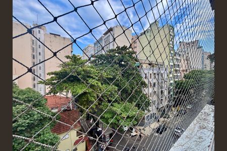Apartamento à venda com 170m², 3 quartos e sem vaga Apartamento à venda com 170m², 3 quartos e sem vagaSala - vista
