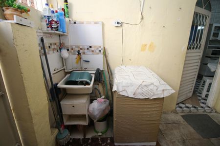 Casa à venda com 110m², 2 quartos e 1 vagaÁrea de Serviço