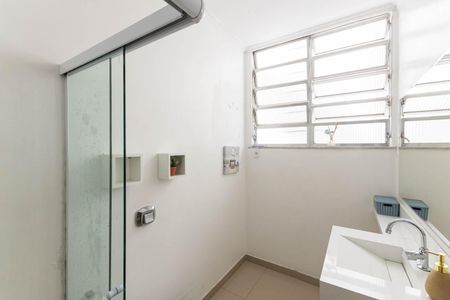 Apartamento à venda com 99m², 2 quartos e 1 vagaBanheiro Social