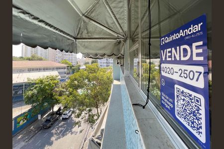 Apartamento à venda com 99m², 2 quartos e 1 vagaPlaquinha