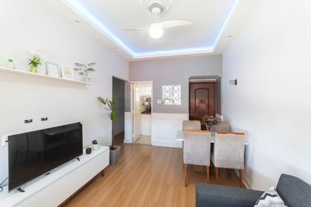 Apartamento à venda com 99m², 2 quartos e 1 vagaSala