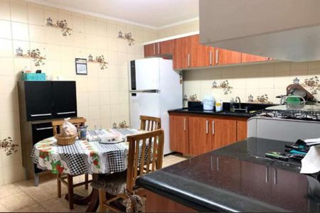 Casa à venda com 289m², 3 quartos e 6 vagas