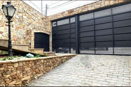 Casa à venda com 289m², 3 quartos e 6 vagas