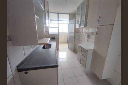 Apartamento à venda com 79m², 3 quartos e 1 vaga